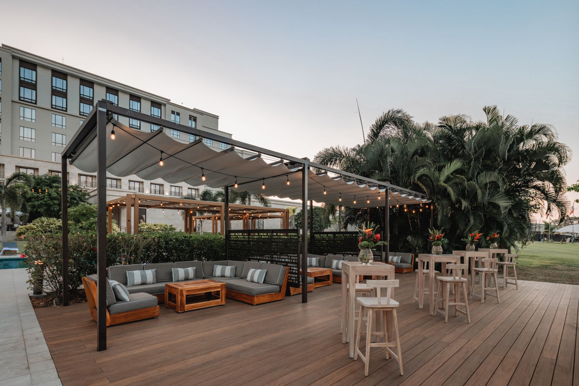 Santa Maria poolside terrace lounge