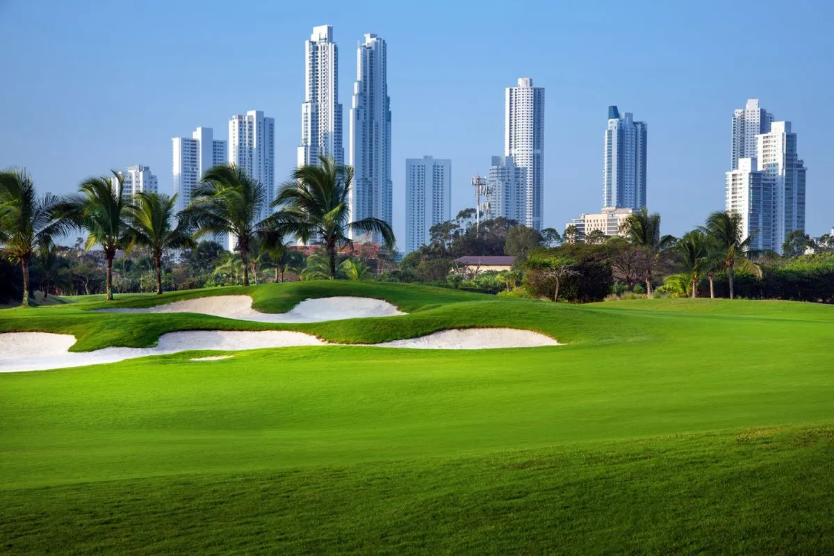 2 destinos de golf de 5 estrellas en Panama